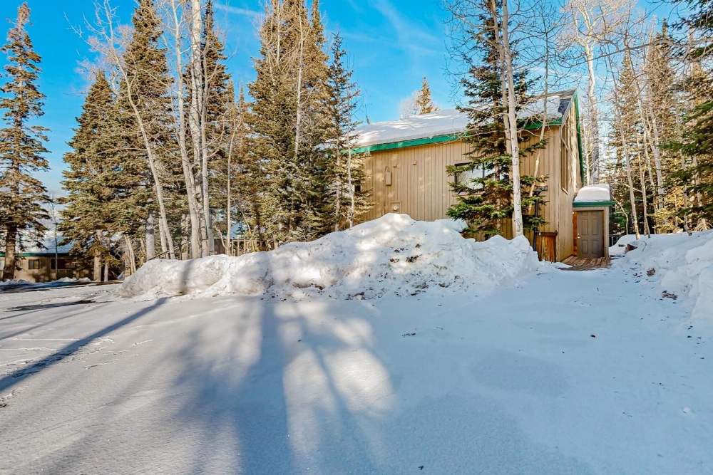 Moose Hideaway Main image