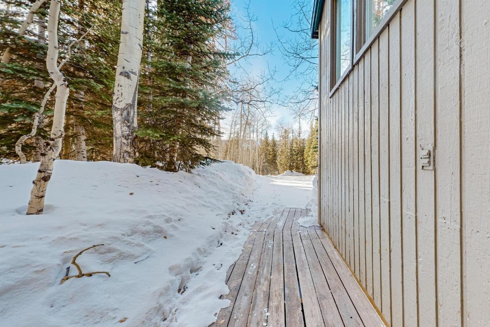 Moose Hideaway Main image